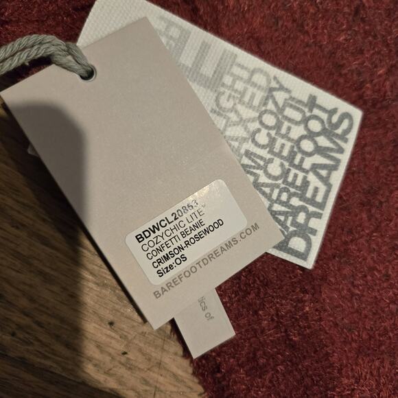 NWT Barefoot Dreams Women's CozyChic Lite confetti Beanie crimson rosewood red - Picture 2 of 4